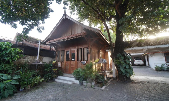 Yogyakarta Villa | The Sarimbit Heritage Villa Yogyakarta