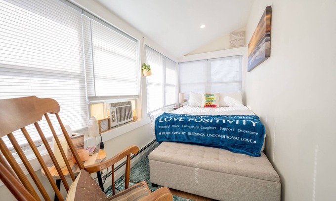 Hampton Casa | The Sea Gem