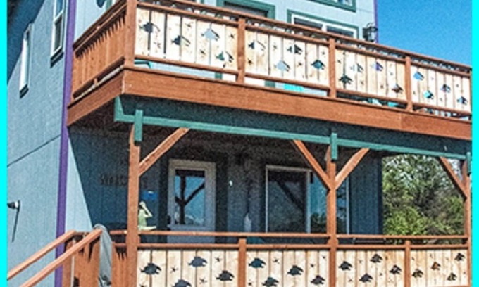 Homer Casa | THE SEA SHANTY - A HOMER SEASIDE COTTAGE
