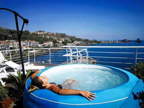 Aci Castello Casa | The sea you can feel