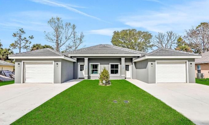 Palm Coast Casa | The SeaBreeze Villas A & B