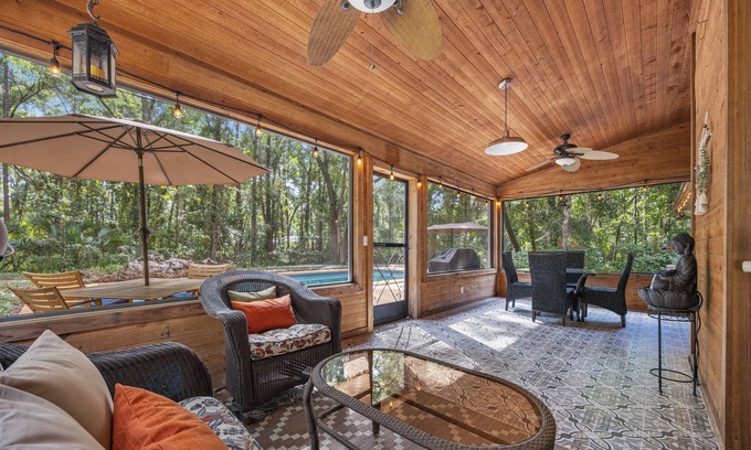 Gainesville Casa | The Secluded Sanctuary Zen Nature Retreat w/Salt Pool, Office & Lanai