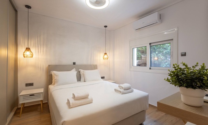 Agia Paraskevi Casa | The Secret Garden Stay
