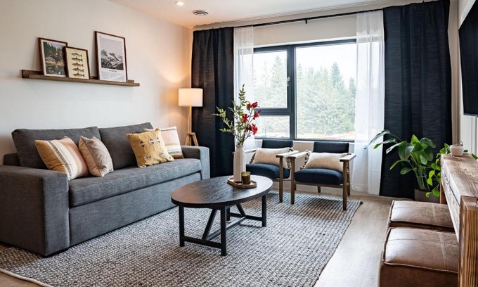 Revelstoke Apartamento | The Selkirk House by Revelstoke Vacations
