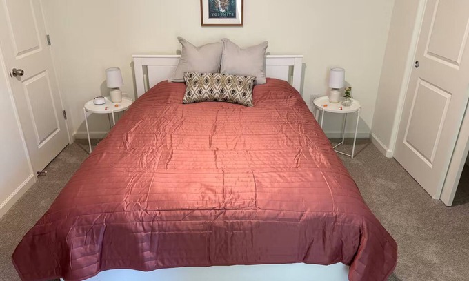 Visalia Apartamento | The Sequoia Nook – Clean, Cozy & Minutes from Downtown Visalia