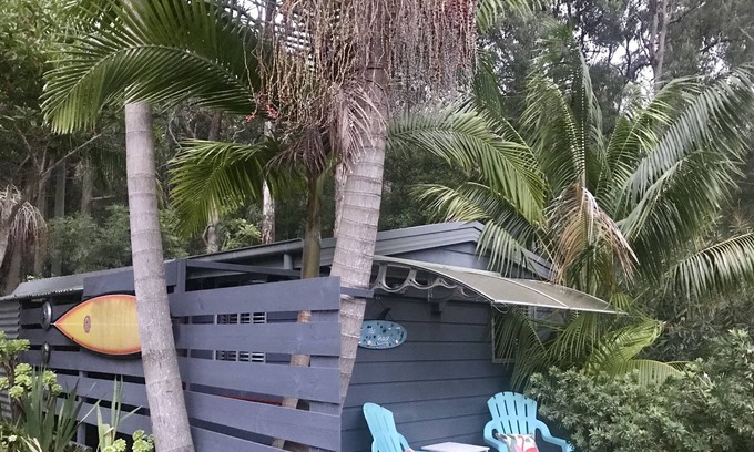 South Durras Cabina | The Shack - breakfast, linen and bath towels included