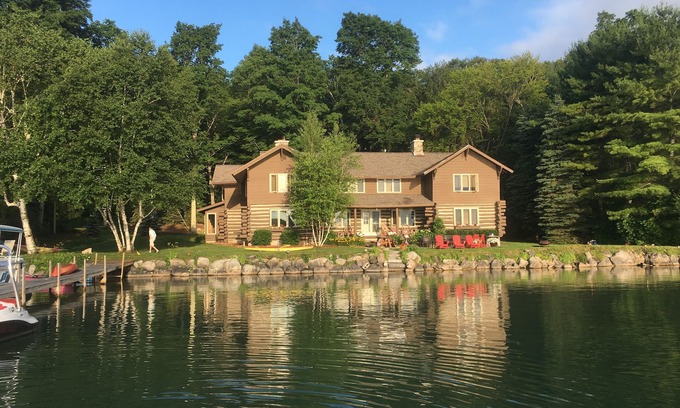 Boyne City Cabina | La Sombra Trails Inn- 'The Lodge' en el Lago de Valonia