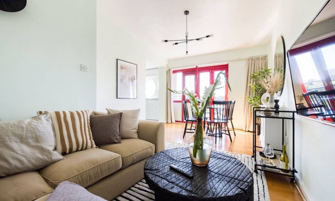 Wapping Casa | The Shadwell Secret - Contemporary 4BDR House