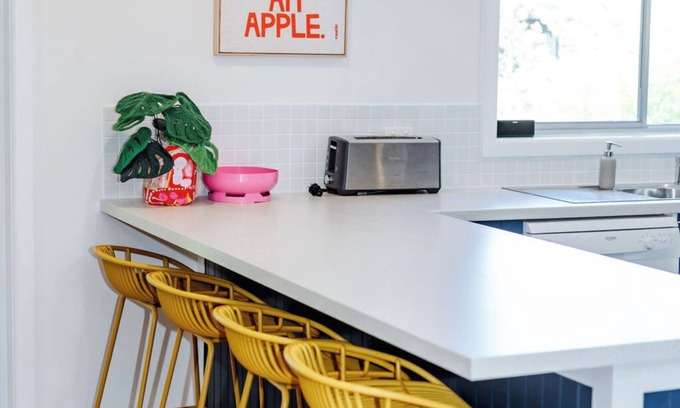 Peterborough Casa | The Shark Haus Summar