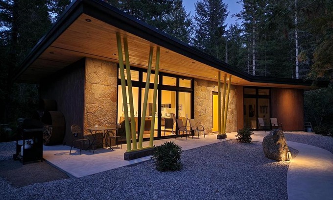 Madeira Park Casa | The Shed at Moon Dance