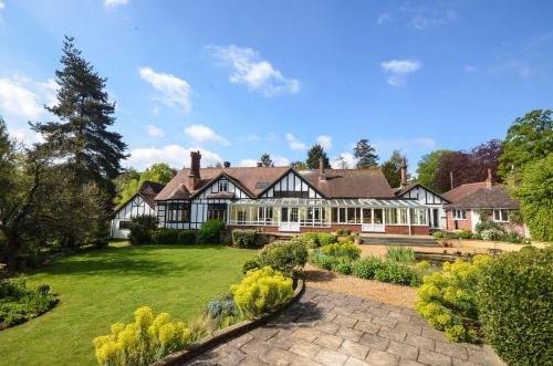 Wroxham Casa | The Sheriff House - Beautiful large property in Wroxham, perfect for family holidays
