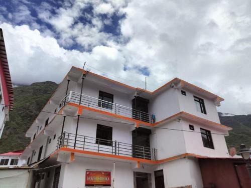 Badrinath Casa | The Shloka Badrinath By StayApart