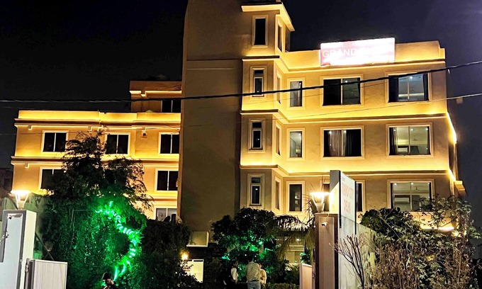 Mahipalpur Extension Hotel | The Shoba Estate Gold