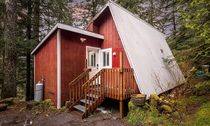 Kodiak Cabina | The Shoreline Cabin - An Authentic Alaskan Retreat