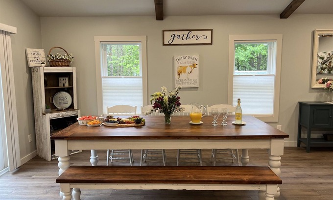 Maryland Casa | The Silliman House - New renovation, Farmhouse Chic, close to baseball parks