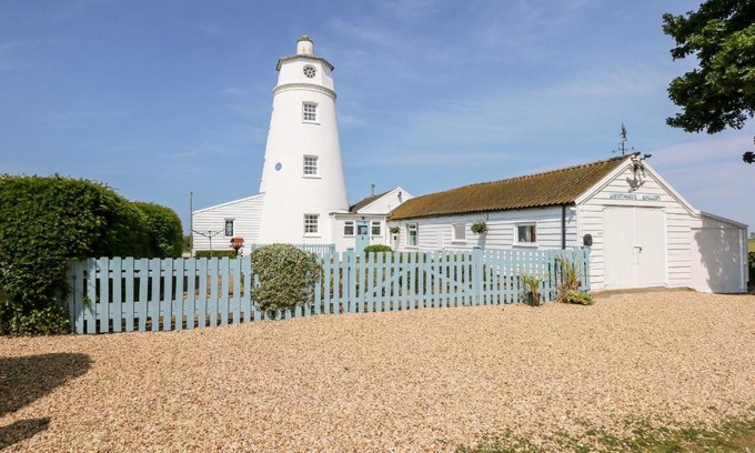 Tilney Fen End Casa | The Sir Peter Scott Lighthouse