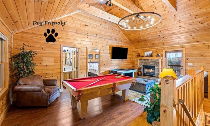 Pigeon Forge Casa | The Sly Fox - Recently Updated/Ideal PF Location