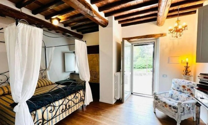 Badiola Otro | Entire guest suite hosted by Massimiliano