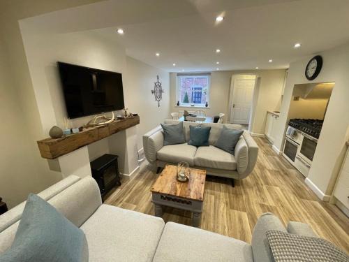 Malvern Casa | The Snug
