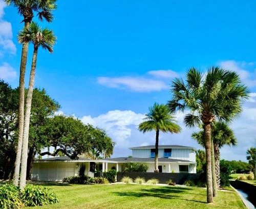 Ponte Vedra Beach Casa | The Spacious Beach House within 5-minutes walk to Ponte Vedra Beach, close Mayo Clinic, and TPC Sawgrass