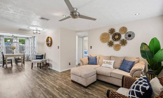 Orange Lake Village Casa | The Spanish Beach Home only 10mins from the beach!