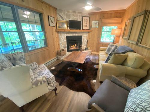 Highlands Casa | The Spotted Owl