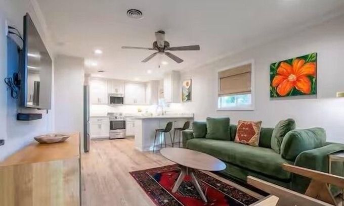 Oxford Casa | The Square on Old Sardis Rd Cozy 4plex by VDV