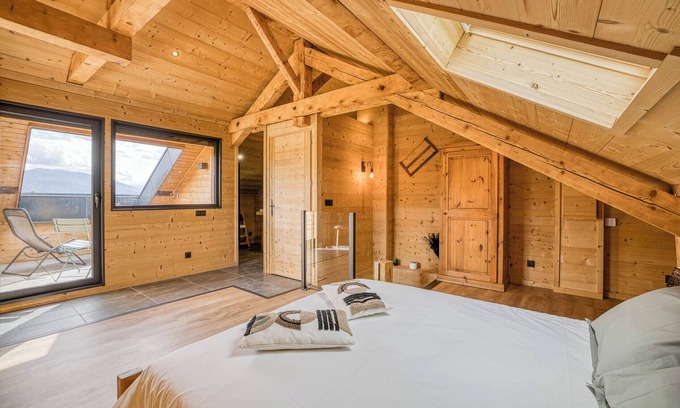 Epagny-Metz-Tessy Apartamento | The squirrel, at the carpenter of yesteryear