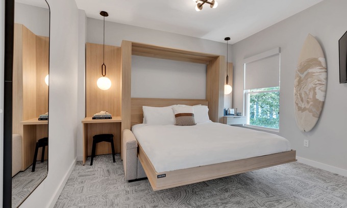 Asbury Park Hotel | The St. Laurent: King - Sleeps 2