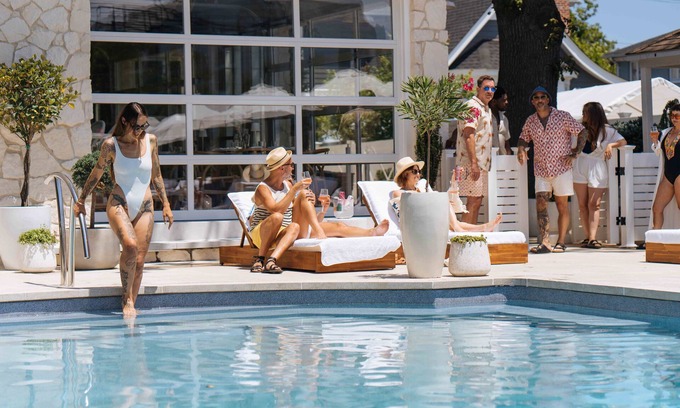 Asbury Park Hotel | The St Laurent Social Club & Guest Rooms