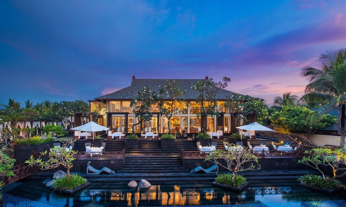 BTDC Hotel | The St. Regis Bali Resort