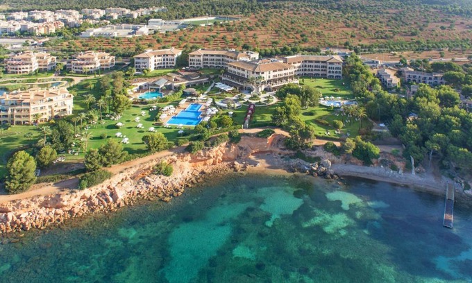 Punta Negra Complejo | The St. Regis Mardavall Mallorca Resort