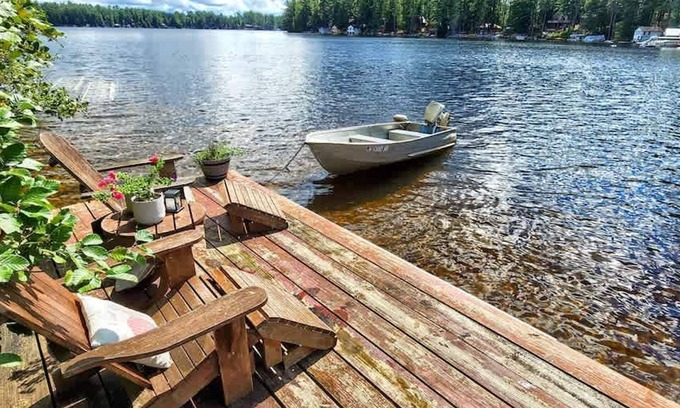 Brantingham Apartamento | The Stabbin Cabin Grant Island w Boat Hottub Pet