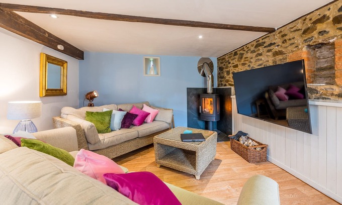 Widemouth Bay Cabaña | Hermoso granero! Bienvenido a 'The Stables' en Stoneleigh Knowle Estate