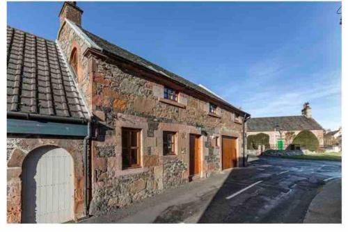 Melrose Casa | The Stables, charming converted, 2 bedroom Cottage, Melrose