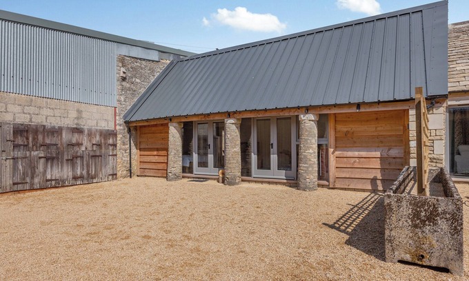Inchbrook Cabaña | The Stables - UK44477
