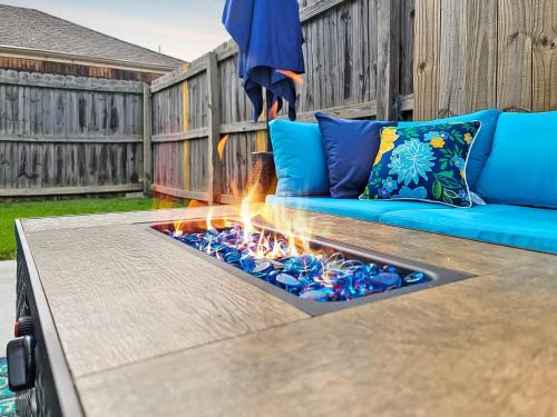 Bentonville - Fayetteville Apartamento | The Stay at Steuben Fire Pit Brand new furniture