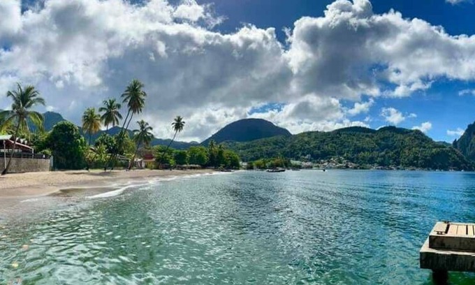 Soufriere Hotel | The Still Beach House