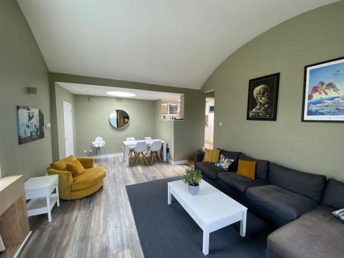 Stillorgan Apartamento | The Stillorgan Village