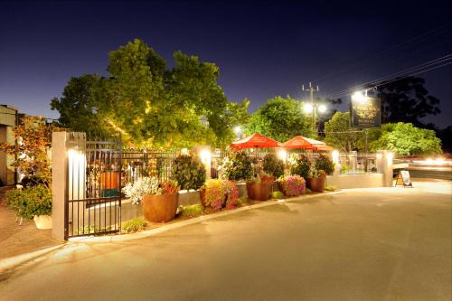 Guildford Hotel | The Stirling Arms Hotel