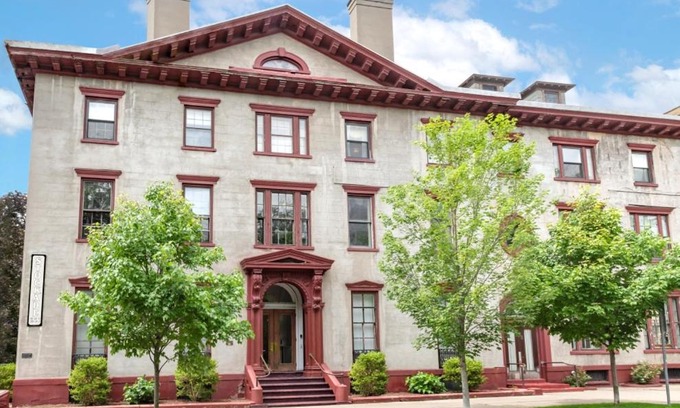 Schenectady Hotel | The Stockade Inn