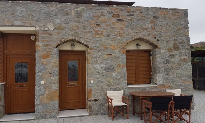 Glinado Hotel | The Stone House Naxos