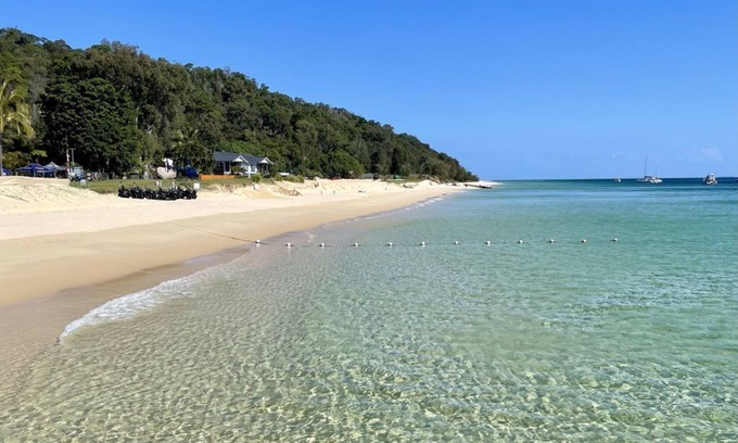 Brisbane Waterfront Casa | The Strand House @ Kooringal