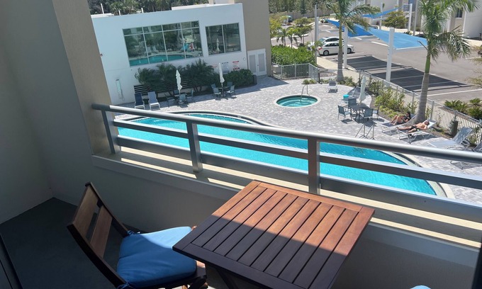 North Trail Condominio | The Strand, New Luxury Downtown Sarasota Condo on the bay.