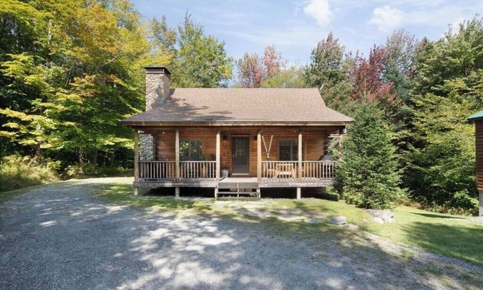 Stratton Cabina | The Stratton Cabin | Close to Stratton & Mt Snow!