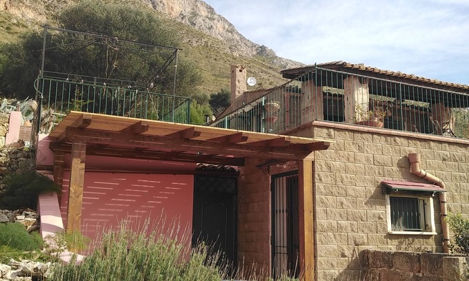 Castelluzzo Casa | El apartamento del madroño