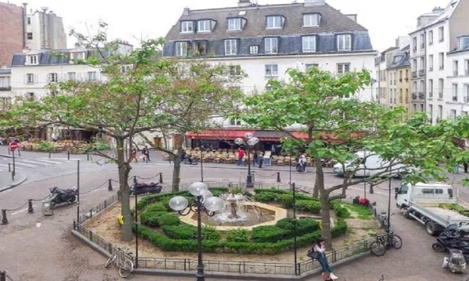 5th Arrondissement Apartamento | THE STREETS OF MOUFETTARD/CONTRESCARPE SQUARE- A PARADIE FOR FOOD LOVERS!