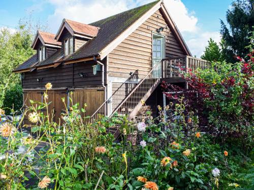 Hope under Dinmore Casa | The Studio