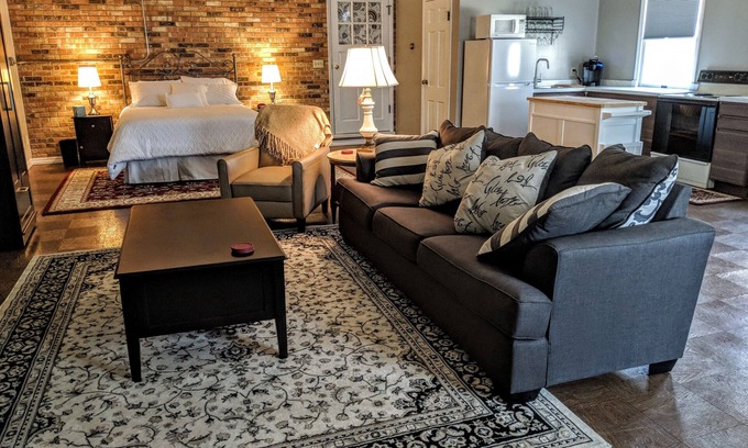 South Bend Apartamento | Portage Lion! Estudio renovado, cerca de Notre Dame