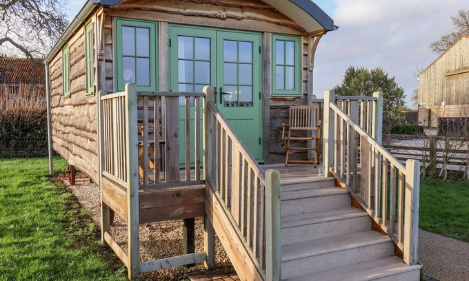 Ryther Cabaña | THE STUDIO, romantic, with a garden in Tadcaster